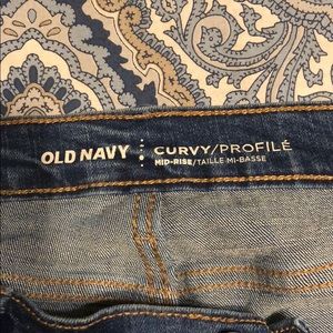 Old navy jeans. Curvy profile Mid rise